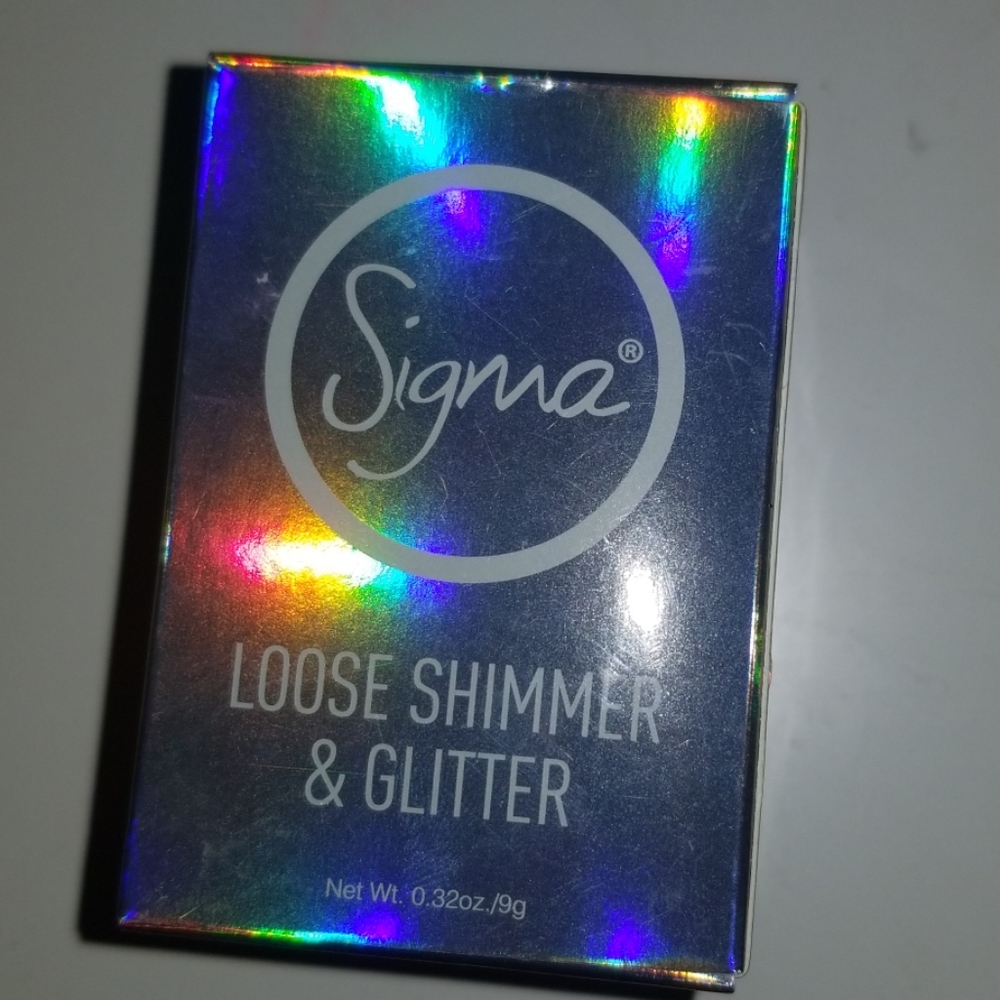 Sigma loose shimmer & glitter